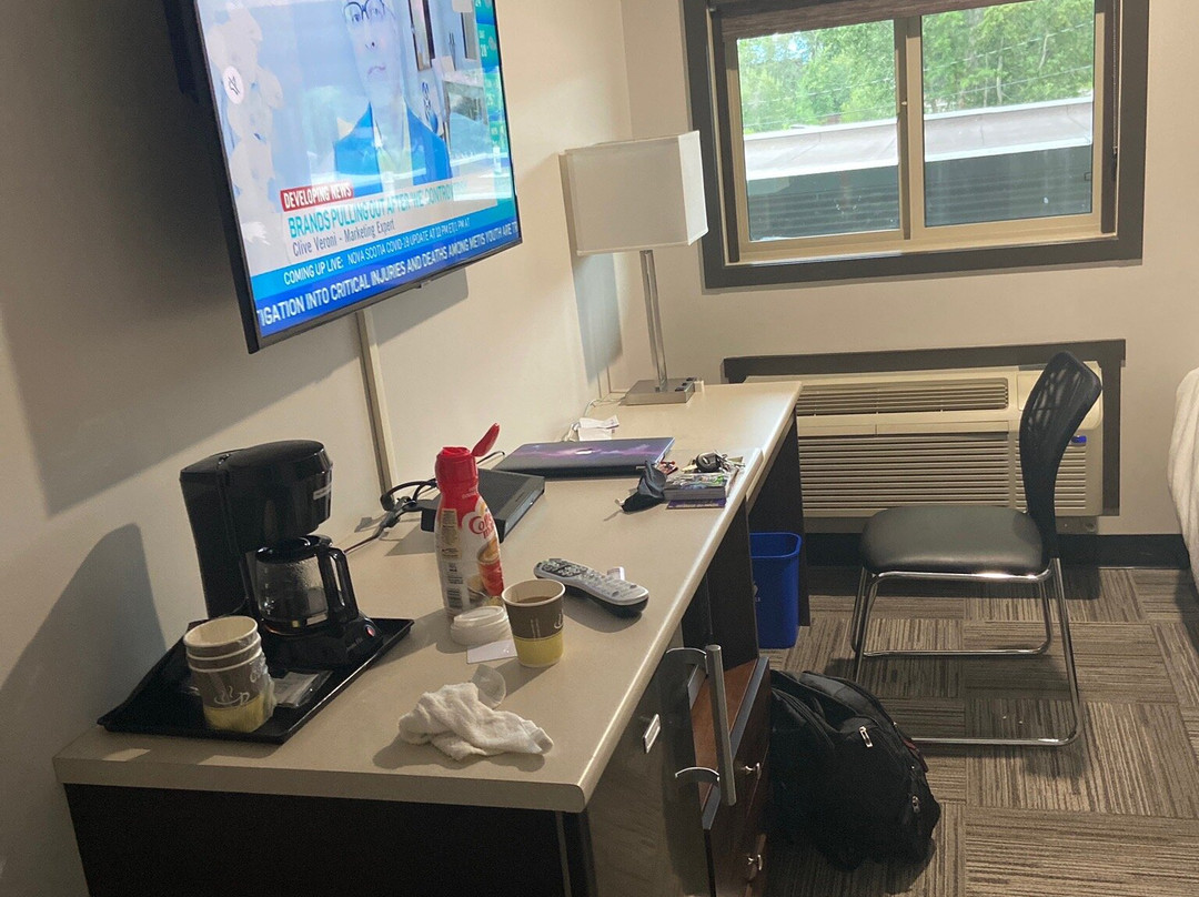 Homestead Inn & Suites主图