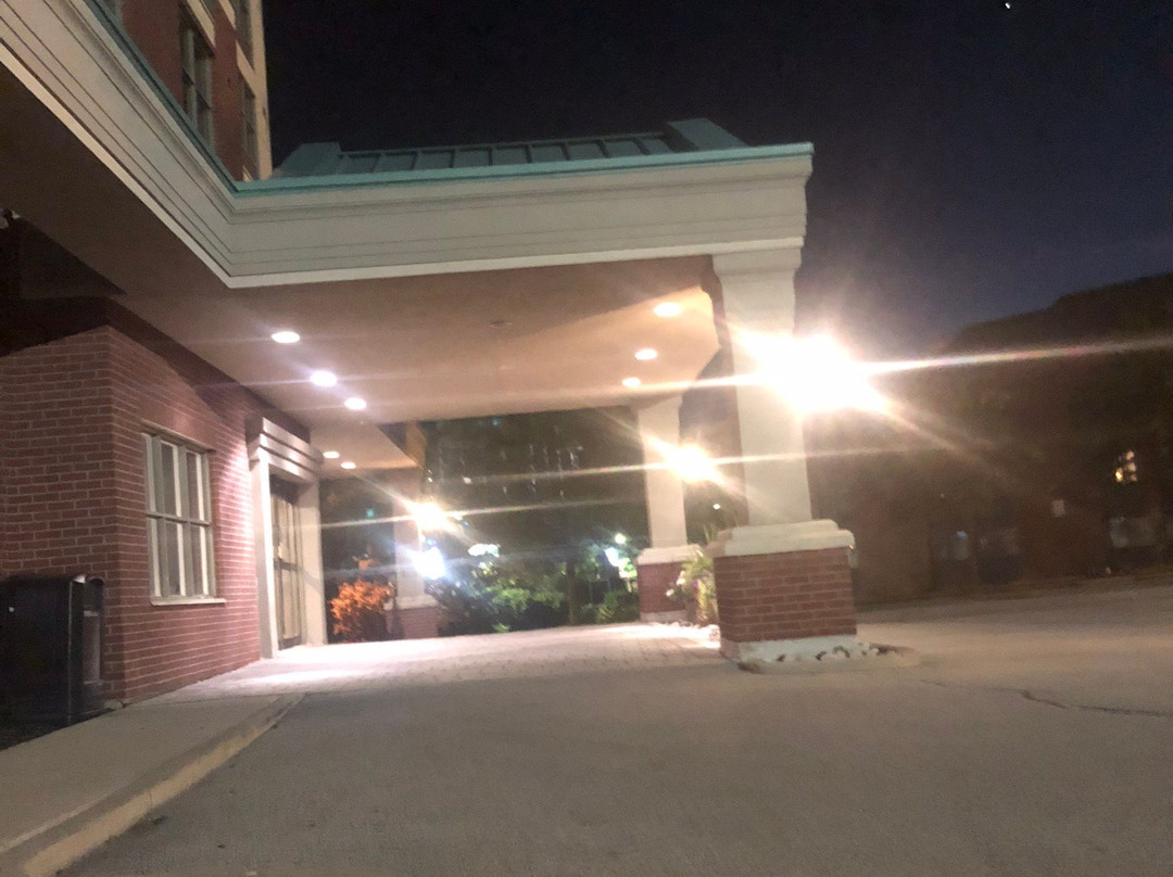 尼亚加拉大瀑布乡村套房酒店主图