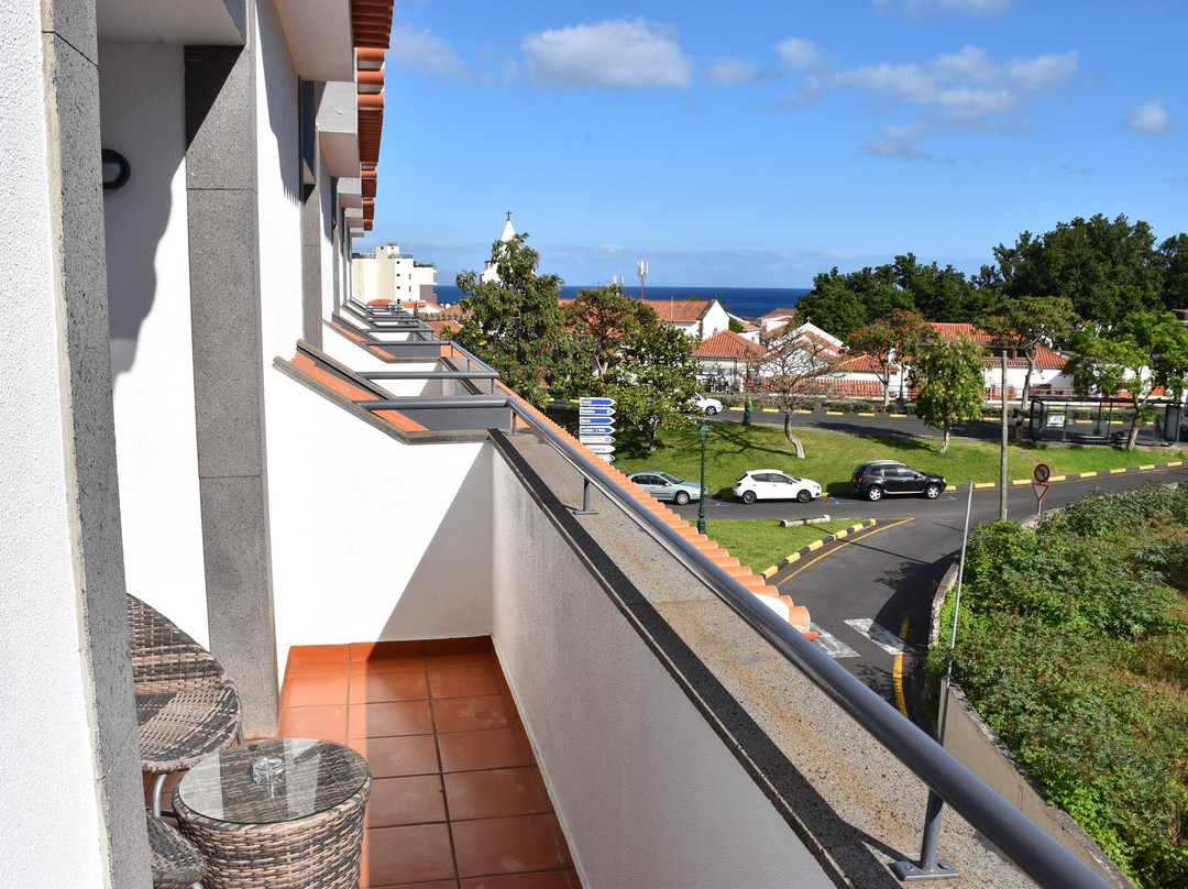 Santa Cruz Village Hotel主图
