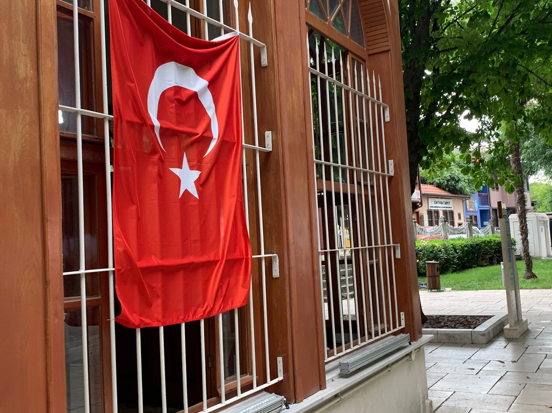 Orhan Gazi Mosque (Orhan Camii)-布尔萨必去景点