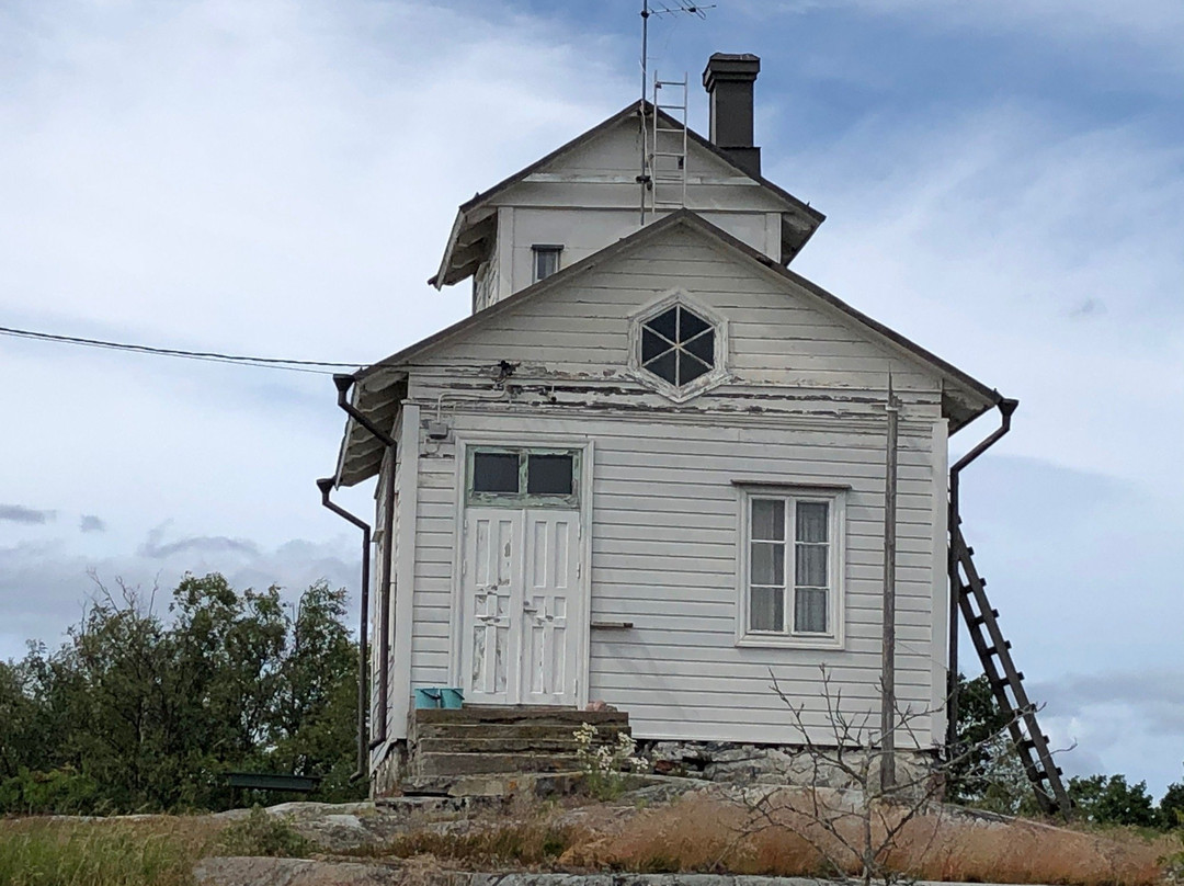 Isokari Lighthouse-Uusikaupunki必去景点
