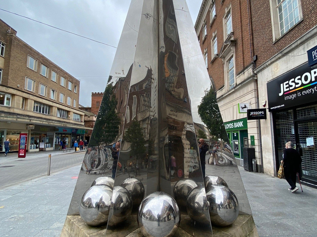 Exeter Riddle Sculpture-埃克塞特必去景点