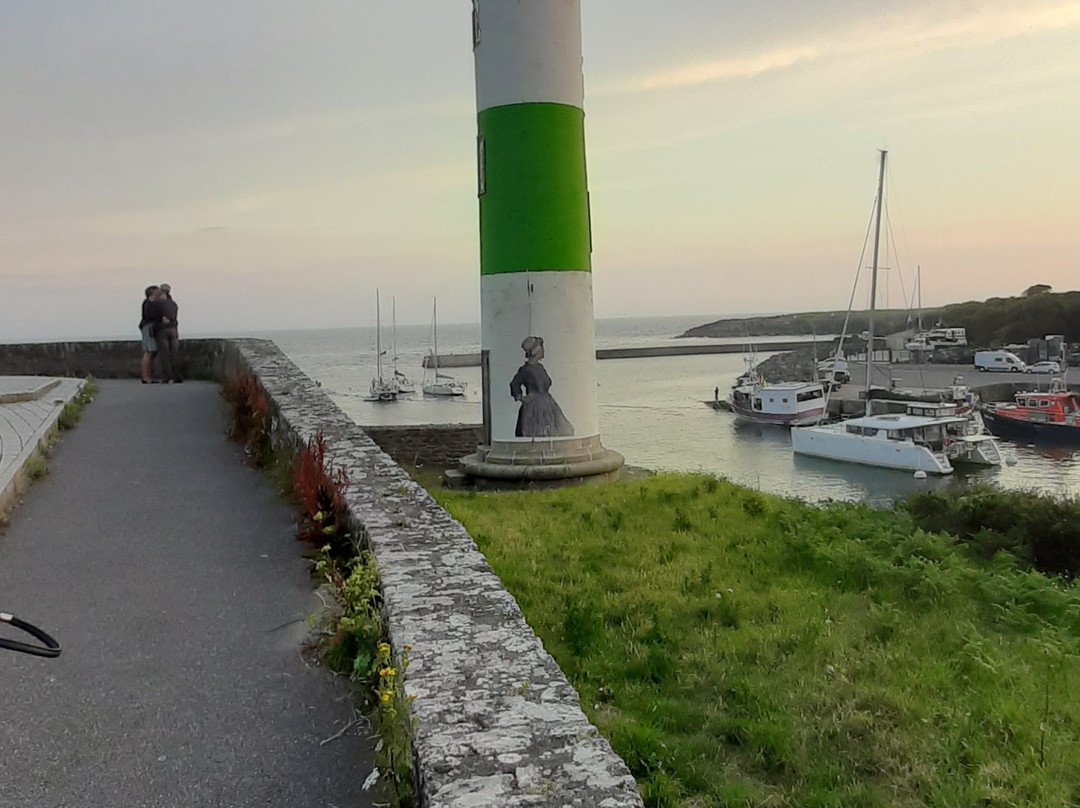 Le Port De Peche-Doelan必去景点