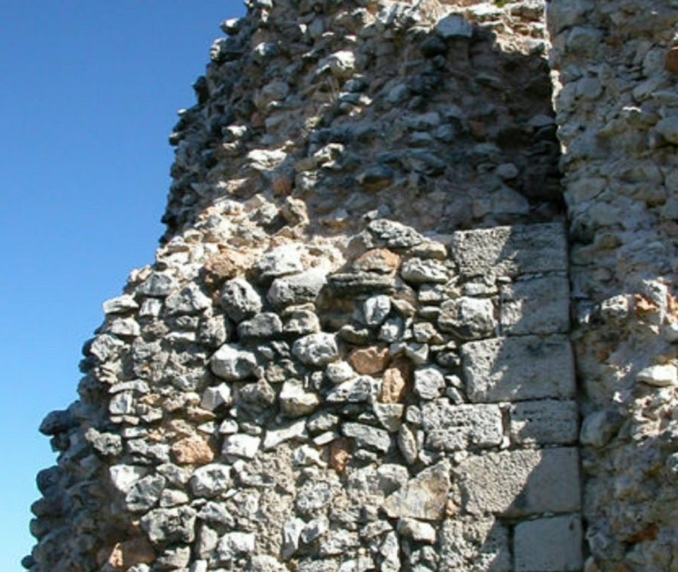 Muralla Urbana De Trijueque