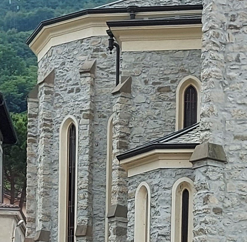 Chiesa di S. Salvatore e S. Teresa di Gesù Bambino景点图片