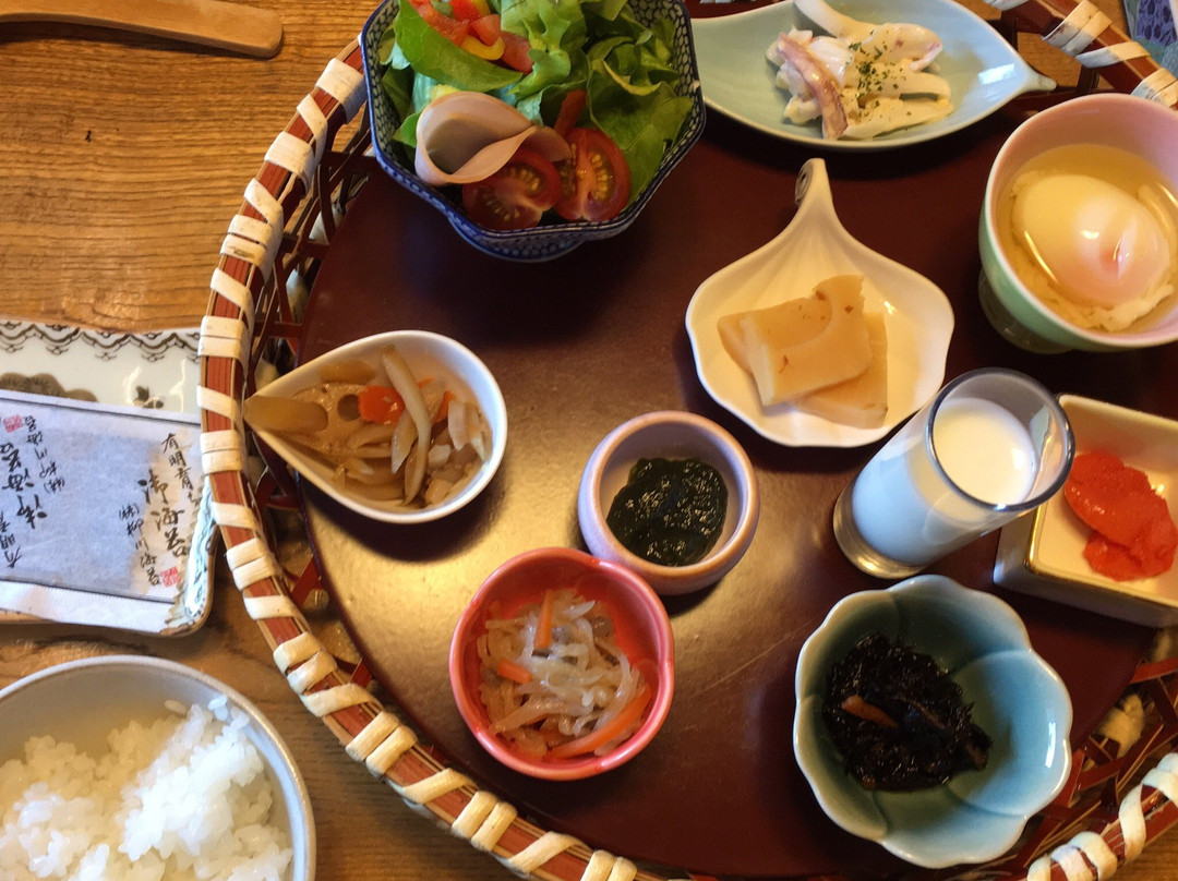 汤宿 川本屋主图