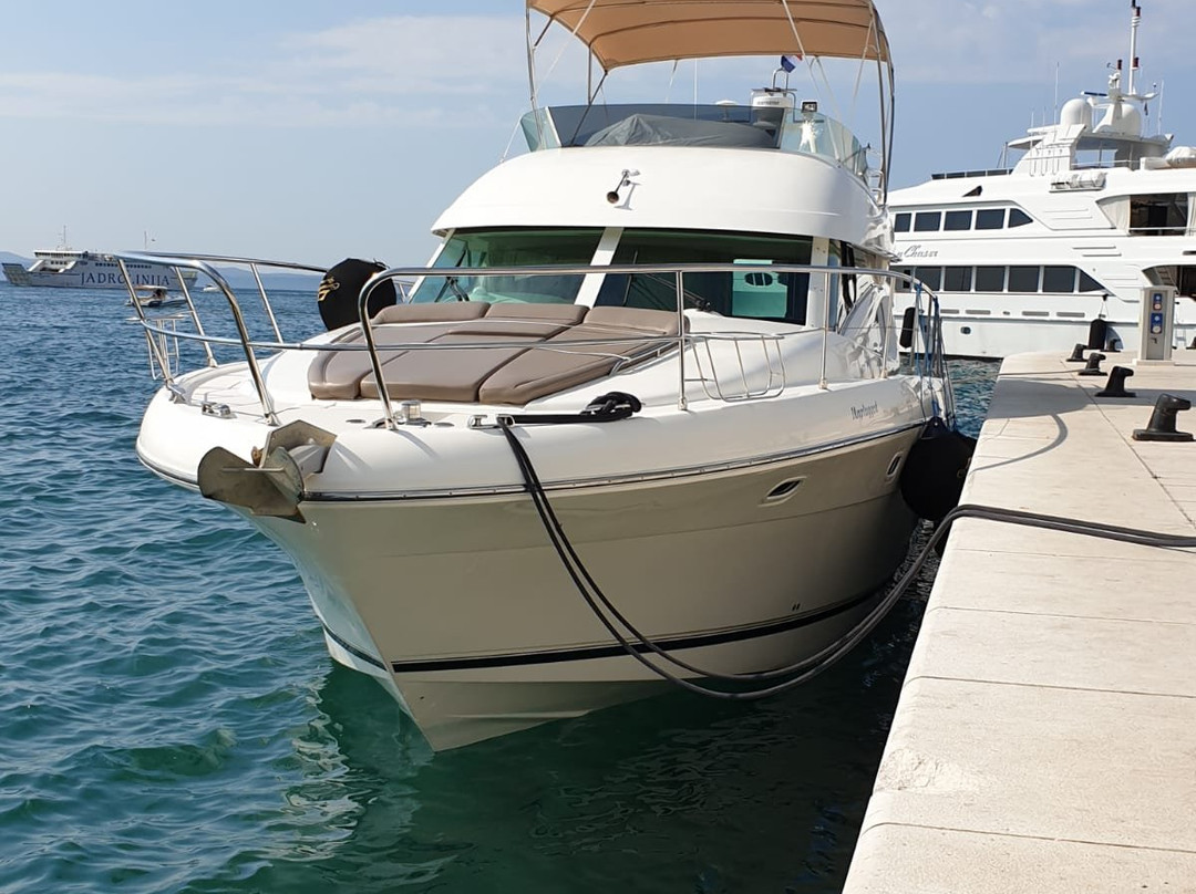 Commodore Yachting景点图片
