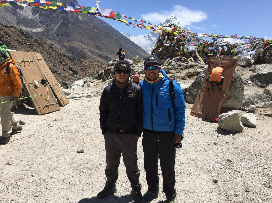 Memorial to Scott Fischer-Khumjung必去景点