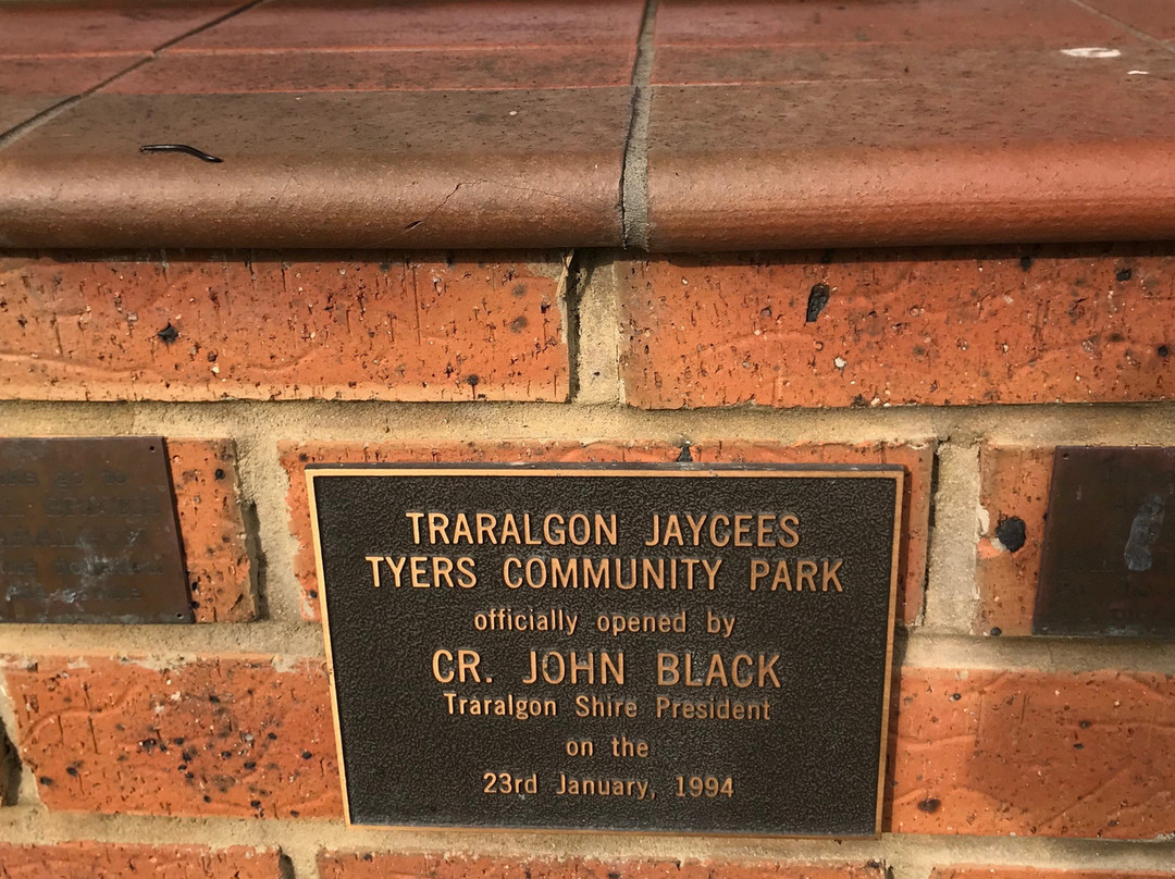Traralgon Jaycees Tyers Community Park Playground景点图片