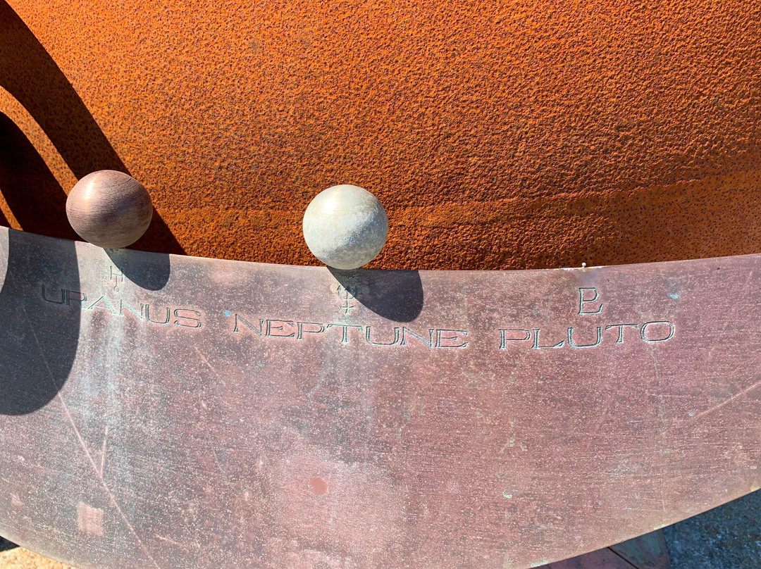 Solar System Sculpture-Stanley必去景点