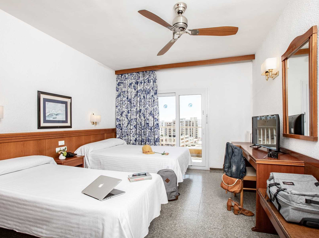 戈雅公园名望酒店主图