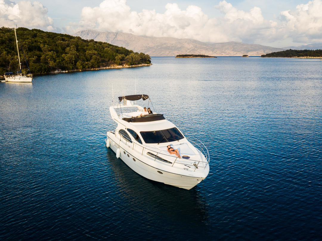 Rio Frio Yacht-Lefkada Town必去景点