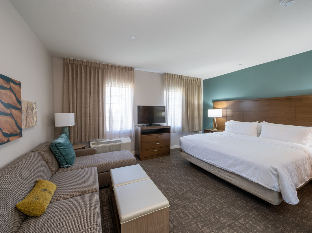 Staybridge Suites Houston East - Baytown by IHG主图