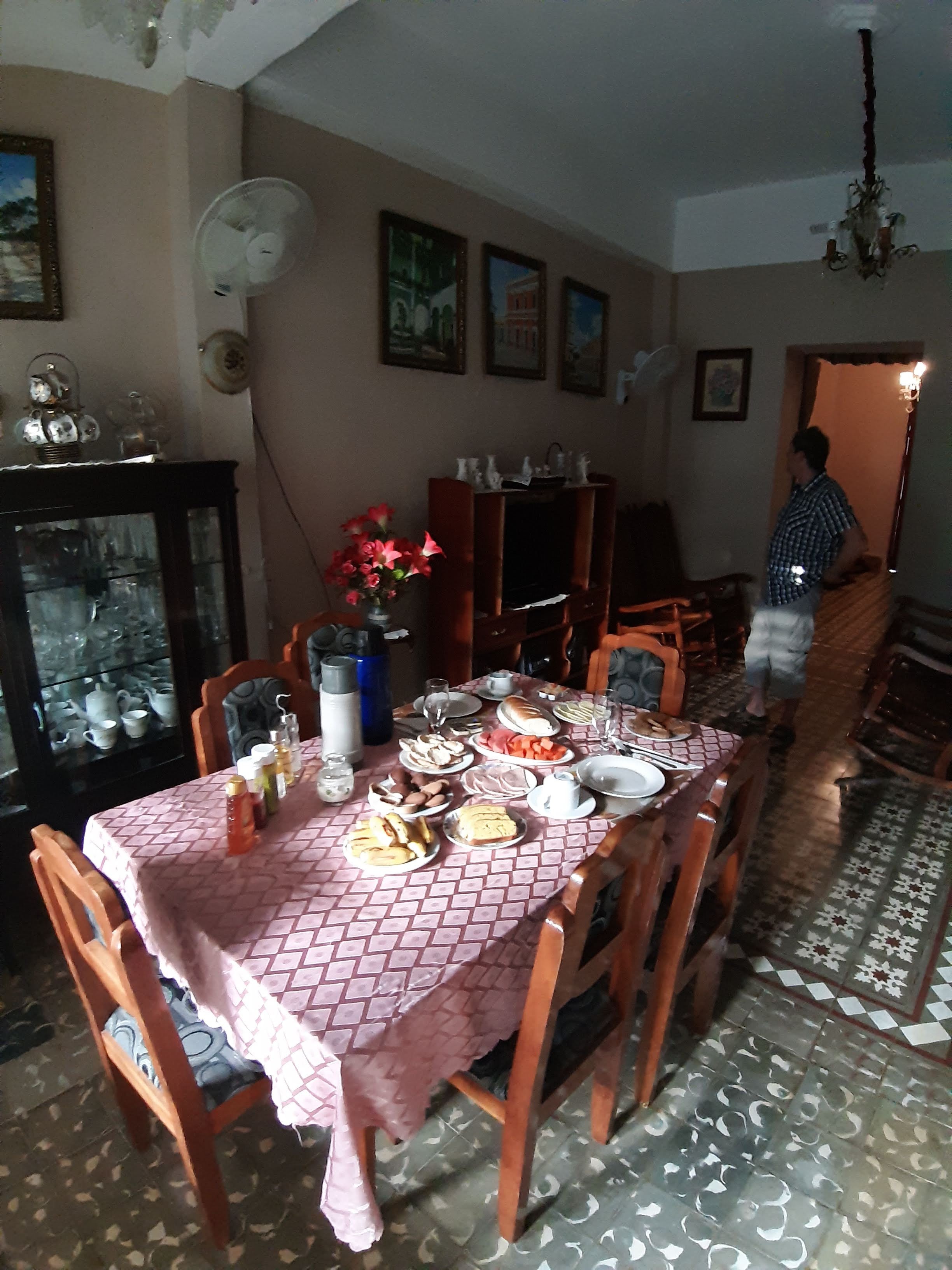 Hostal Hilda J y P-餐饮