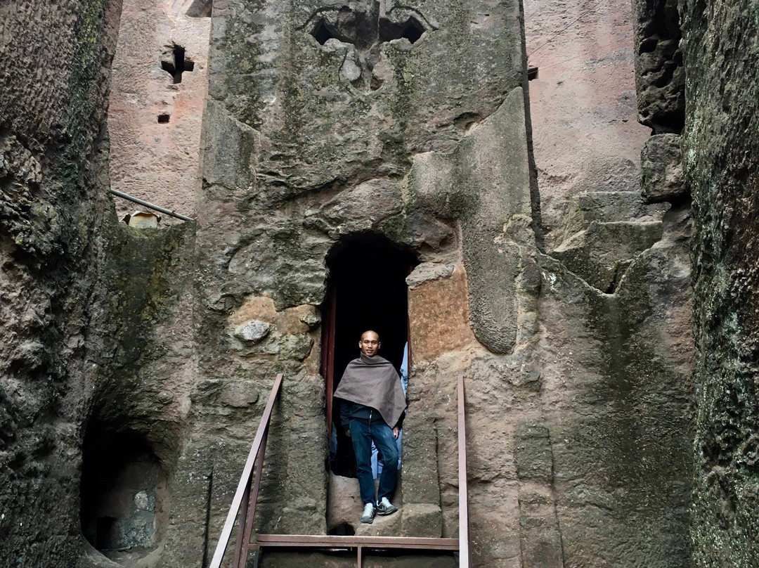 Tomb of Adam景点图片