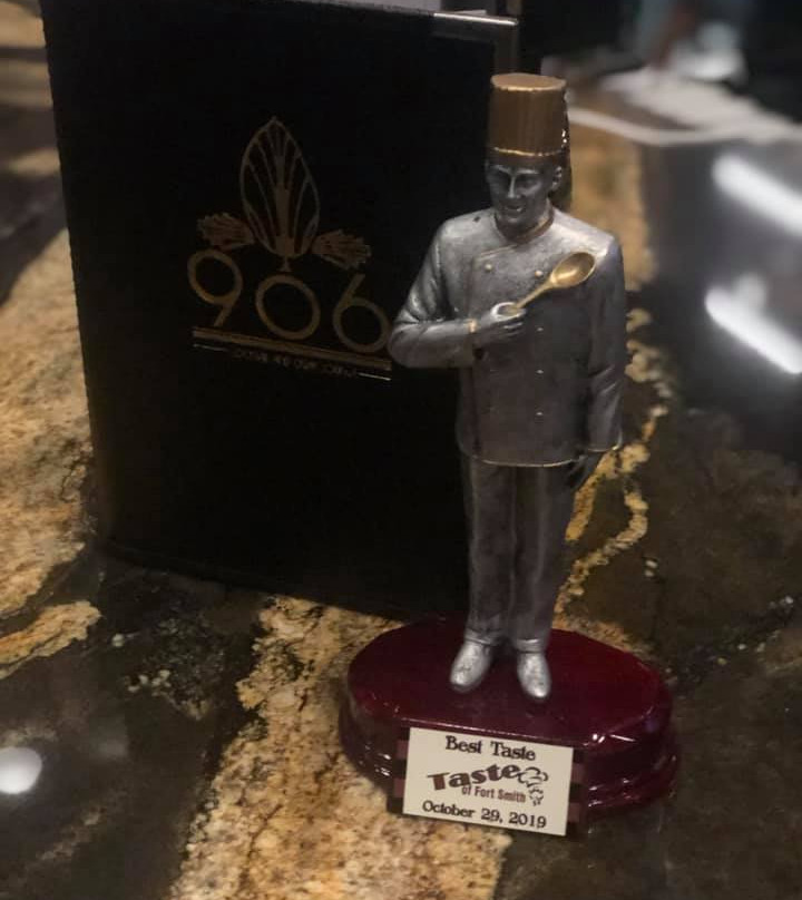 906 Cocktail and Cigar Lounge景点图片