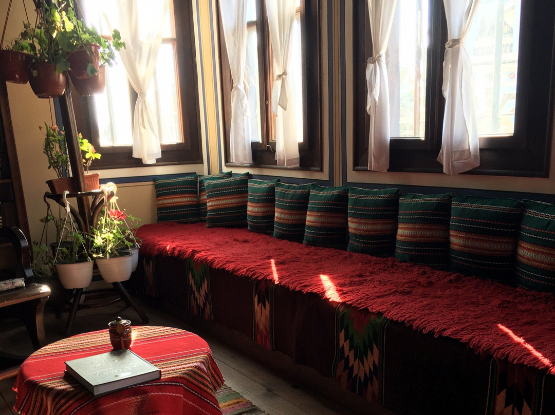 Buhalov Han - Center for crafts and cultural traditions-卡尔洛沃必去景点