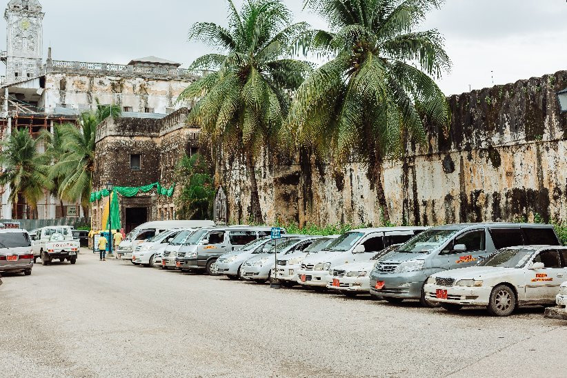 WE CAB TOURS & SAFARIS-Kigoma必去景点