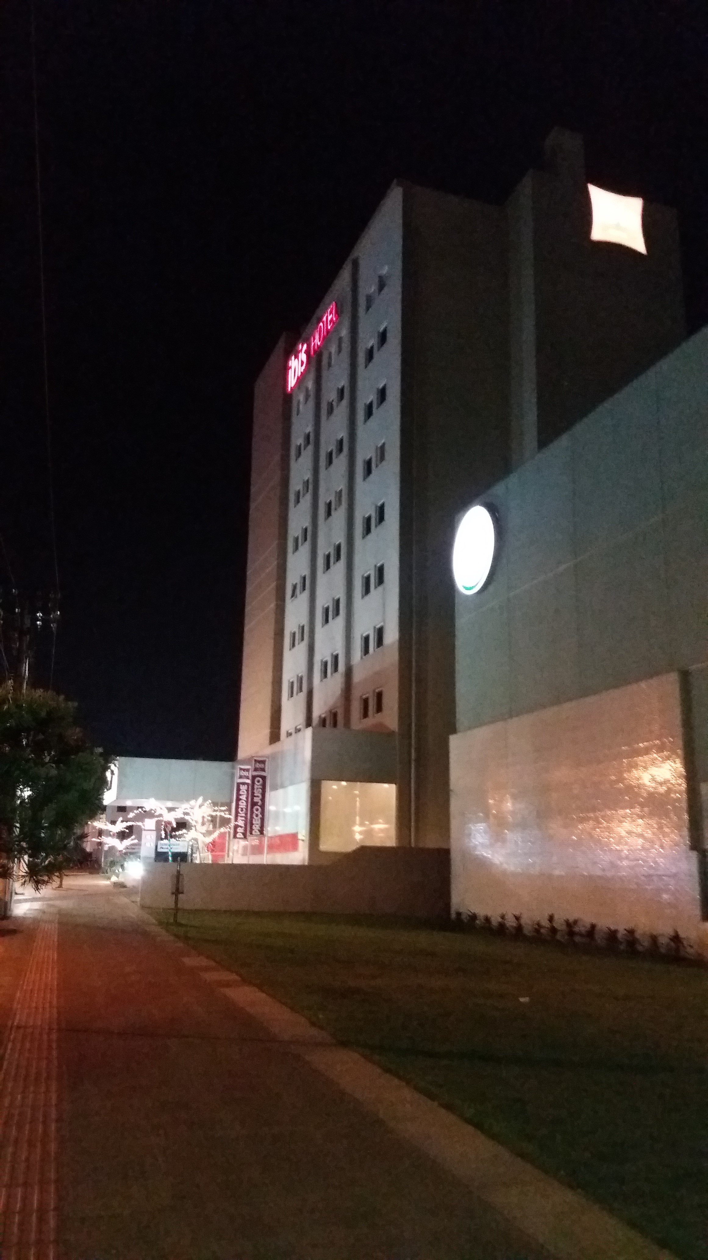 Hus Hotel Dourados-浴室