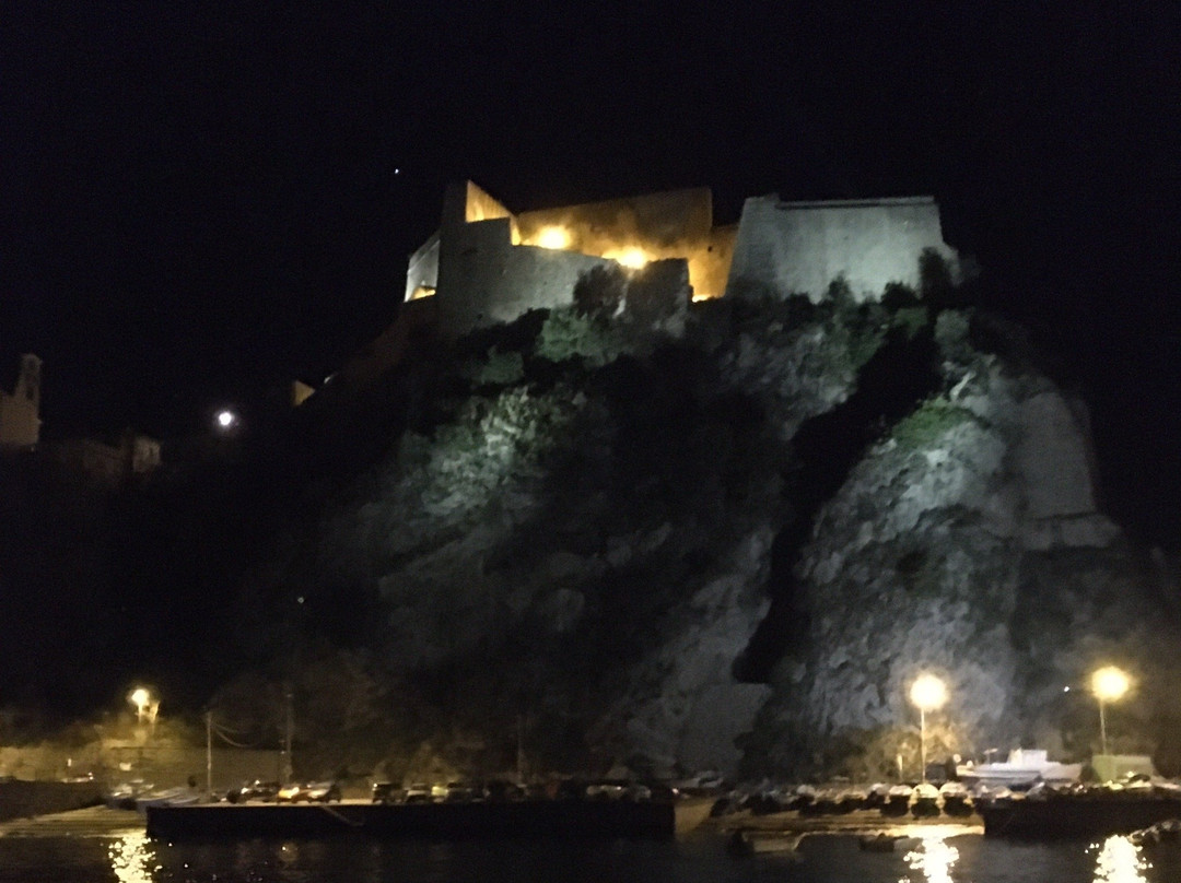 Castello Scilla-Marano di Napoli必去景点