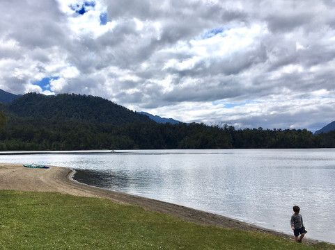 Lago Cayutue-巴拉斯港必去景点