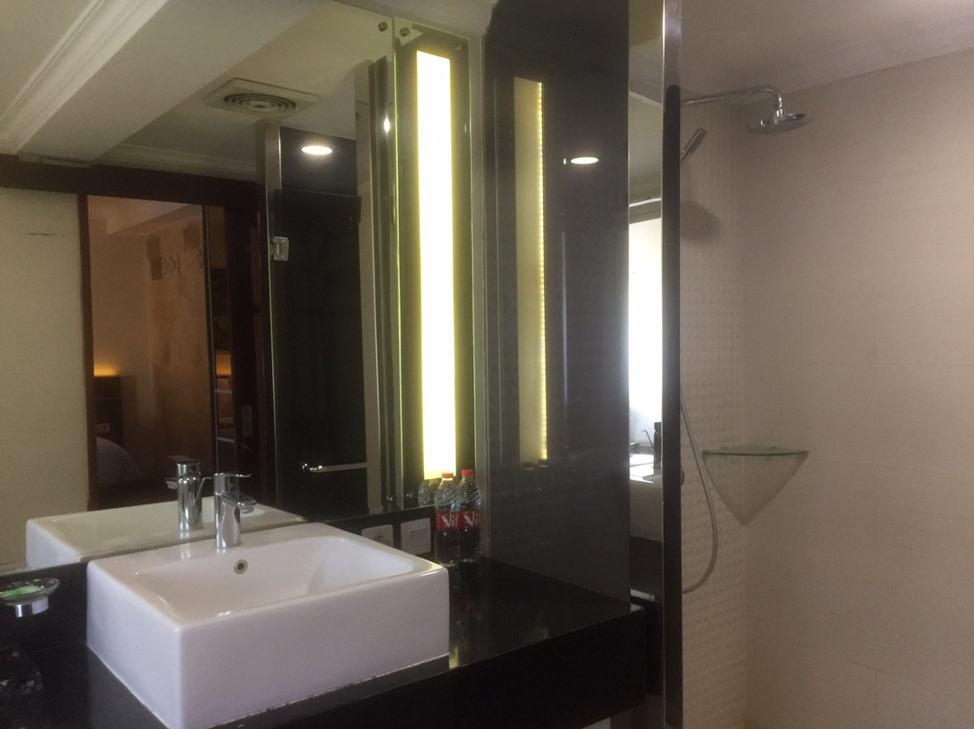 梅拉姆酒店主图