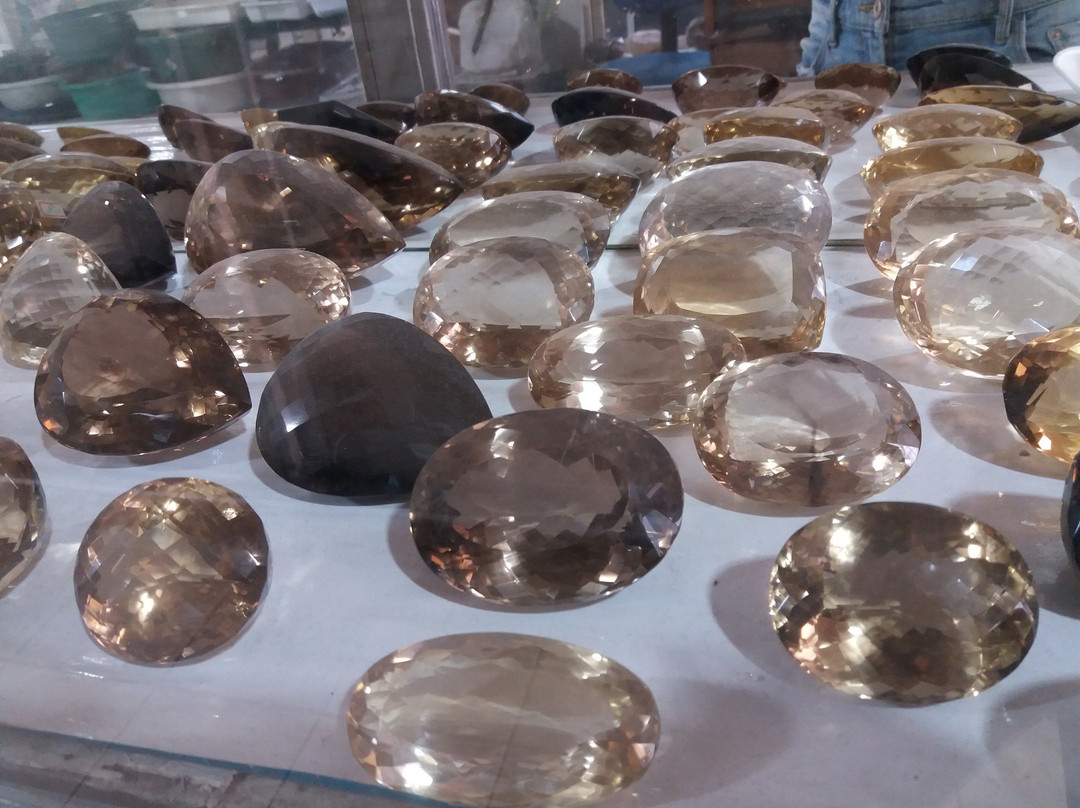 Feira de Artesanato Mineiral-Teofilo Otoni必去景点