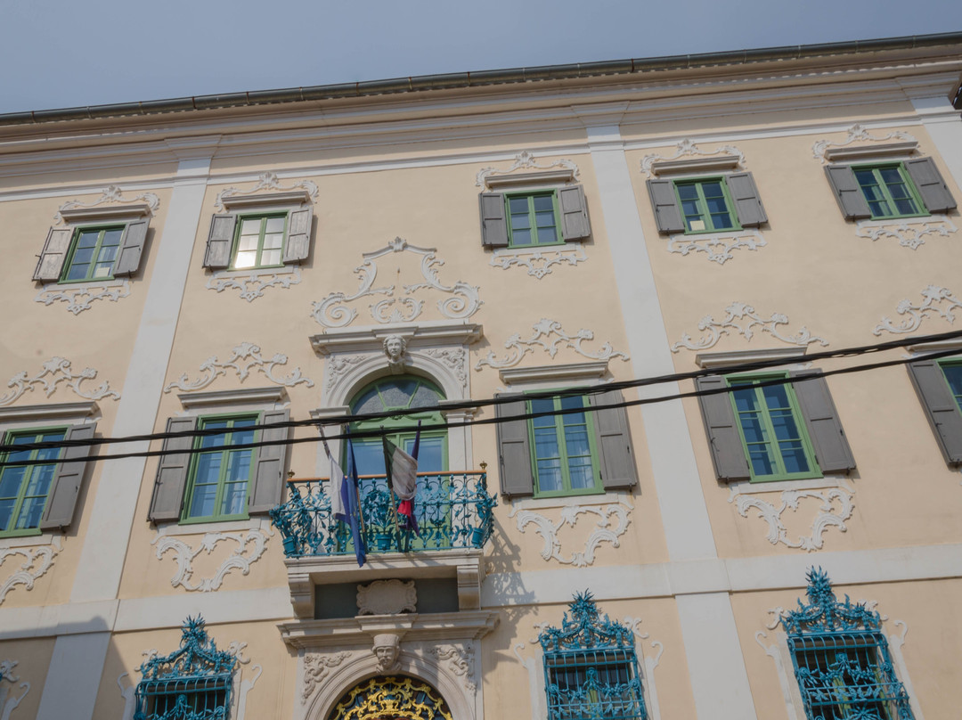 Palača Besenghi degli Ughi景点图片
