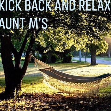 Aunt M's Illustrated Inn主图