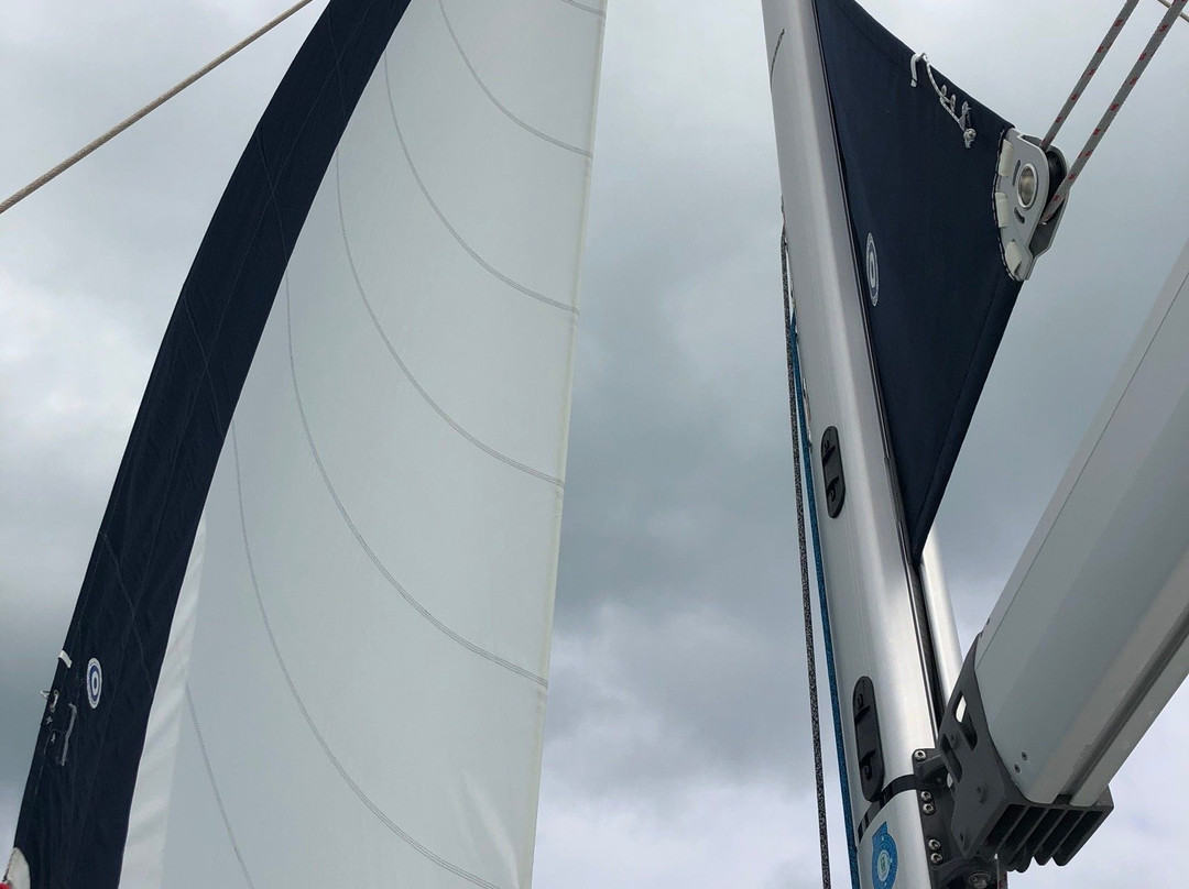 Point Blue Sailing-Camana Bay必去景点