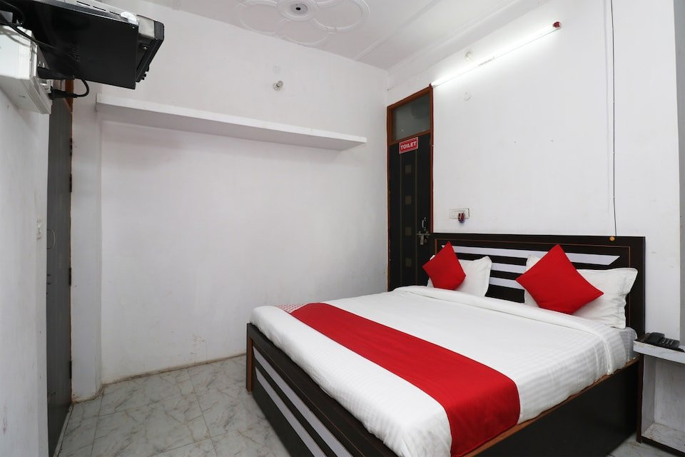 OYO 18395 Star Palace主图