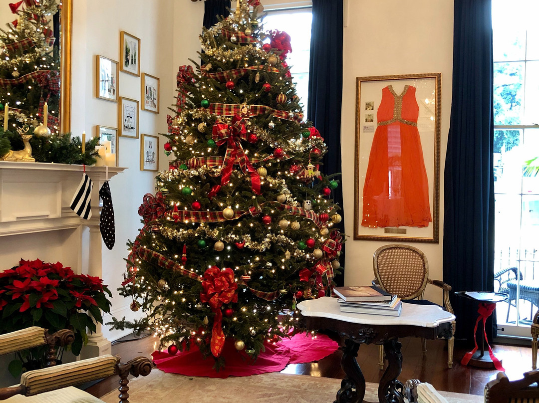 亨利霍华酒店主图