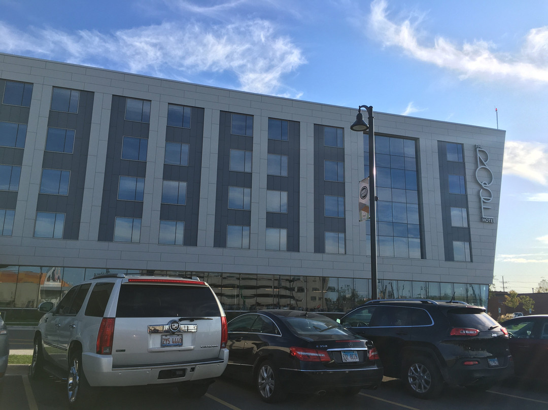 The Rose Hotel Chicago O’Hare, Tapestry Collection by Hilton主图