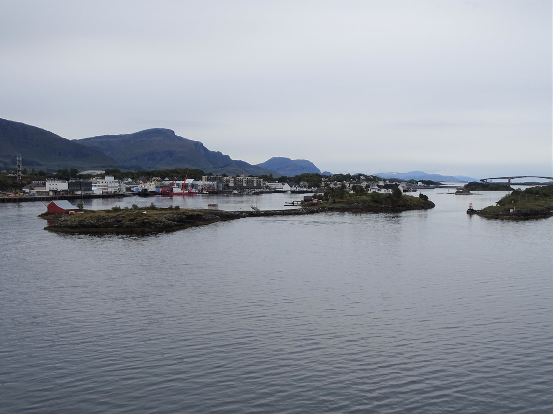 Brønnøysundbrua景点图片