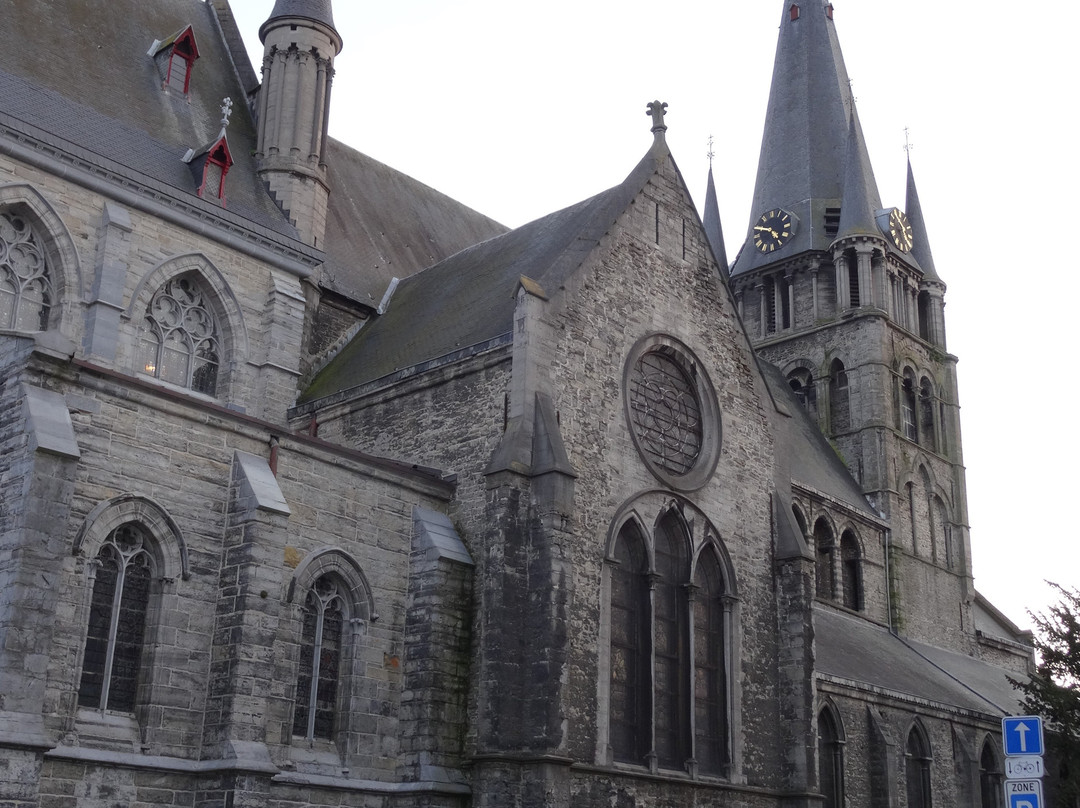 Saint James Church景点图片