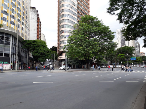 Avenida Afonso Pena-贝洛哈里桑塔必去景点