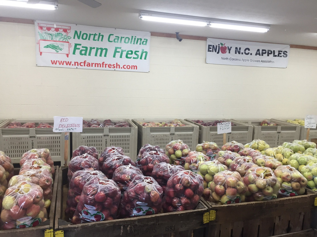 Barber Orchard Fruitstand景点图片