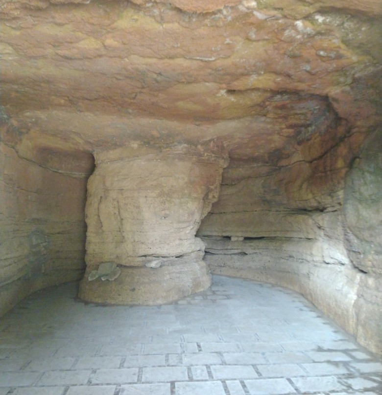 Khambhalida Buddhist Caves景点图片