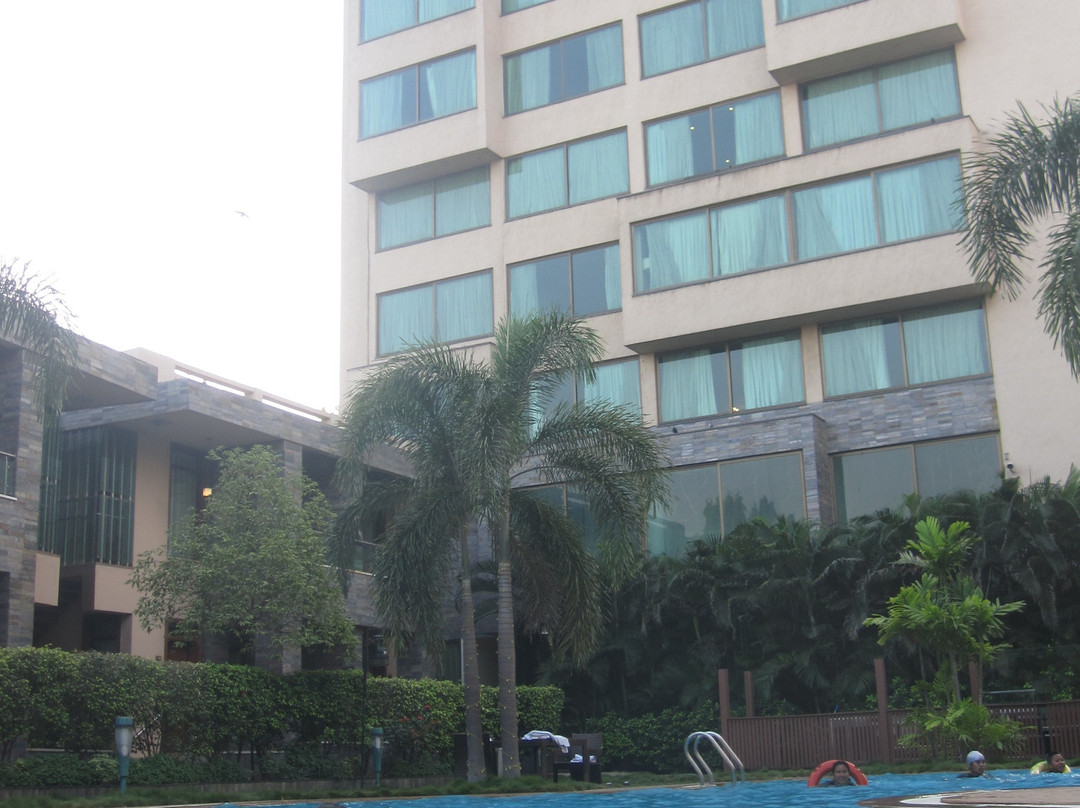 Boulevard 9 Luxury Resort & Spa主图