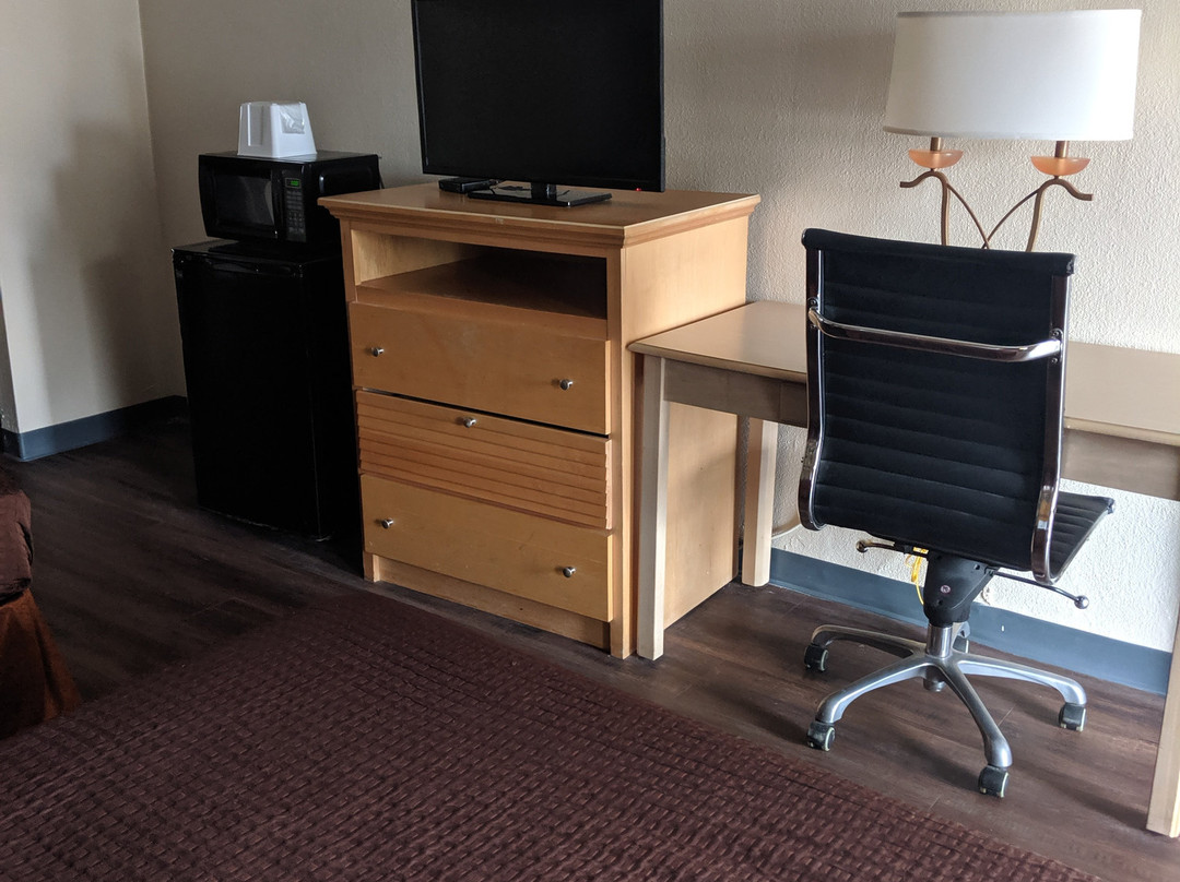 Loyalty Inn Rockingham主图