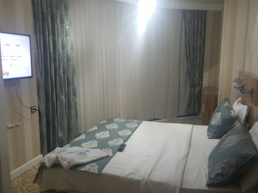 Crystall Hotel主图