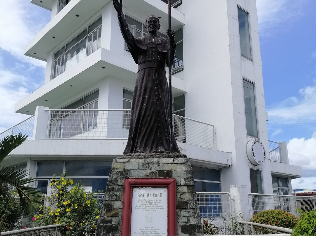 Pope John Paul II Tower-Bacolod必去景点