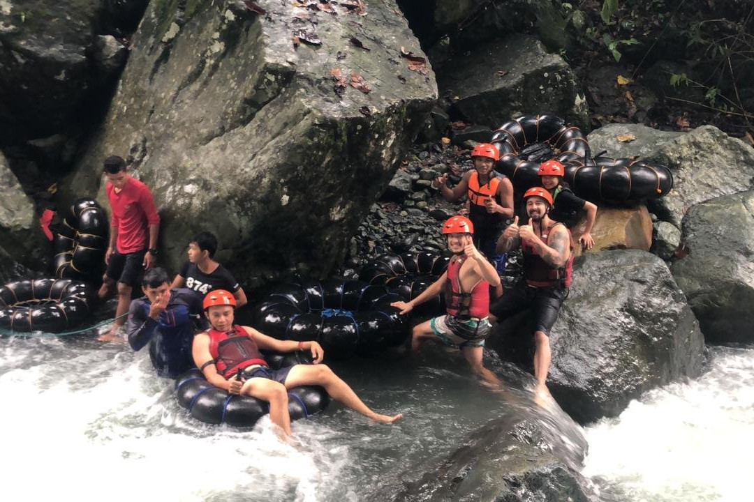 White Water River Tubing Ecopark-Maitum必去景点