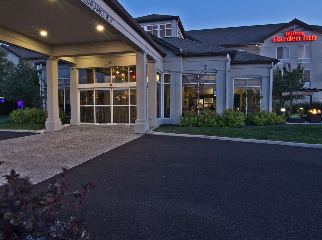 哥伦布/格罗夫城希尔顿花园酒店主图