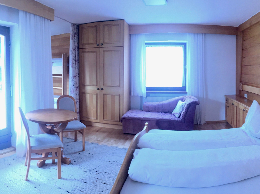 Hotel Zirbenhof主图