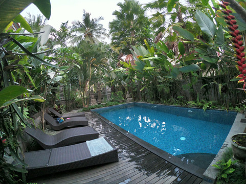 乌布塔纳瑟穆简酒店主图