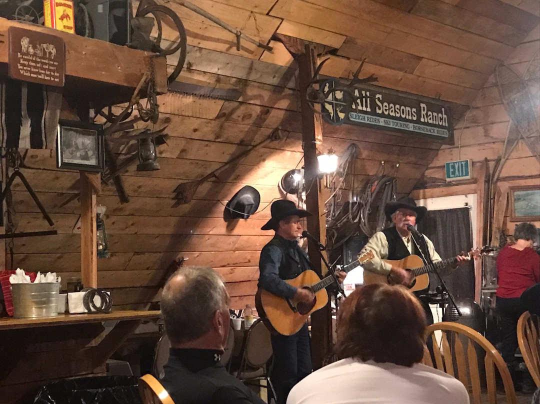 Bar Lazy L Ranch Sleigh Ride-斯廷博特斯普林斯必去景点