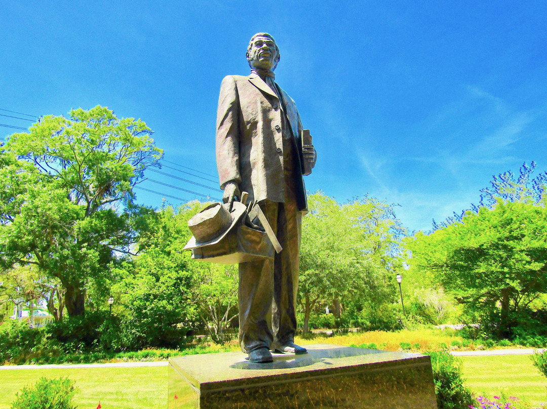 Denmark Vesey Monument景点图片