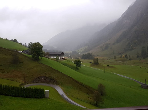 拉肯霍夫旅馆主图