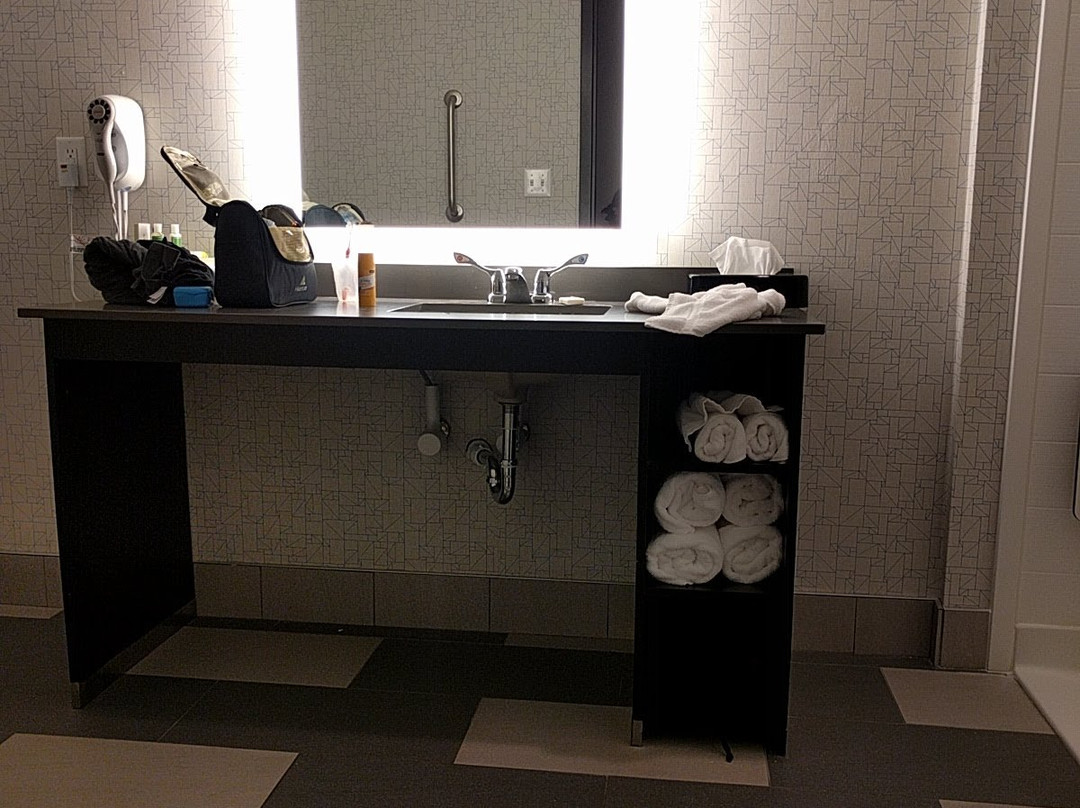Holiday Inn Express & Suites Jamestown By IHG主图